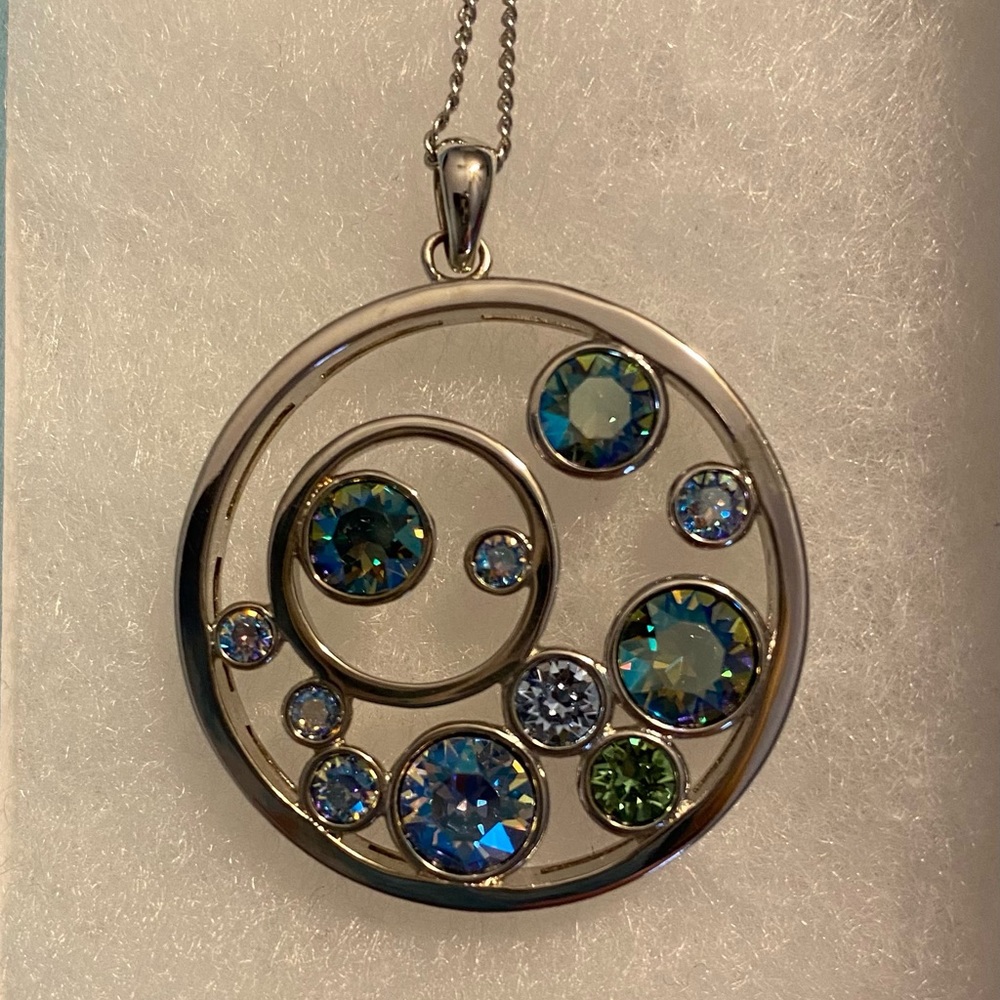 Necklace - Picture 2 of 2